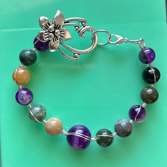 Hand Crafted Purple and African Agate 12 and 8 mm. Bracelet. New. - Picture 2 of 9